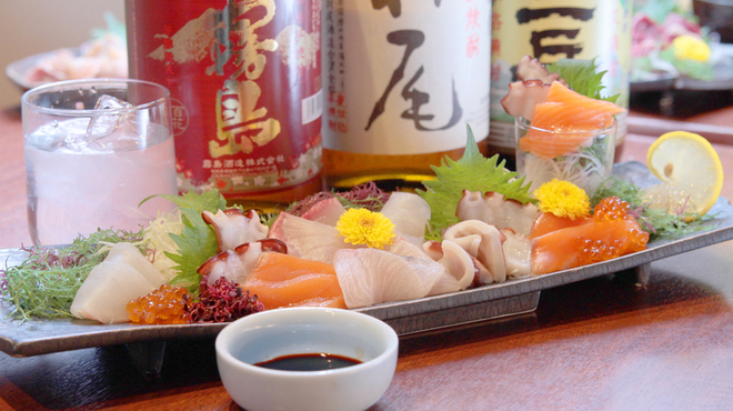 焼鳥居酒屋 ぶんなげ - 料理写真:【人気!!刺身盛り】瀬戸内で水揚された新鮮な鮮魚をご提供します。