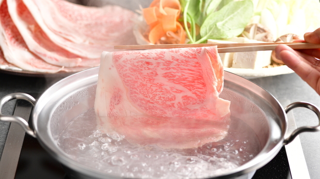 Sukiyaki Shabushabu Dokoro Akitei - メイン写真: