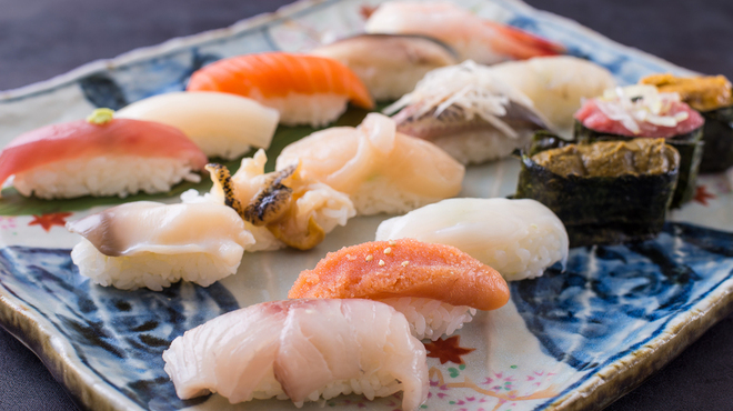 Sushi To Karobata Yaki Shiki Hana Maru - 料理写真: