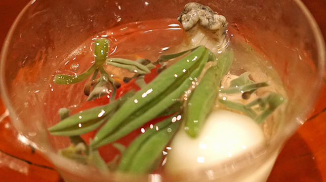 会席料理 岸由 - 料理写真:先付　鮑とトマトの冷し鉢