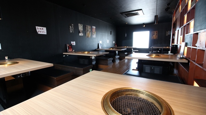 和牛炭火家やきや - メイン写真: