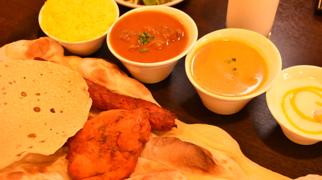 インド・ネパール創作料理スリスティ - メイン写真: