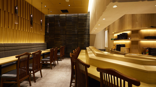 SUSHI TOKYO TEN、 - 内観写真: