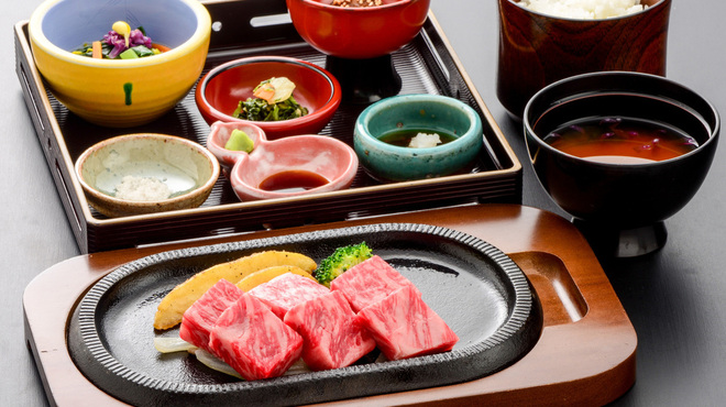 上杉伯爵邸 - 料理写真:米沢牛膳サーロインステーキ