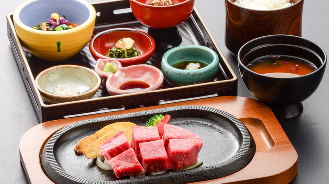 上杉伯爵邸 - 料理写真:米沢牛膳ヒレステーキ