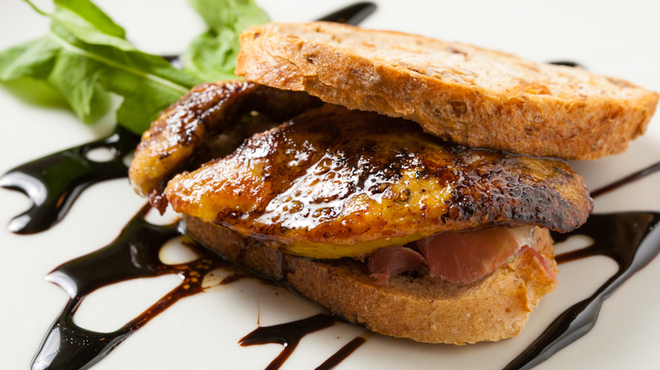 タヴェルナ メッシーナ - メイン写真: