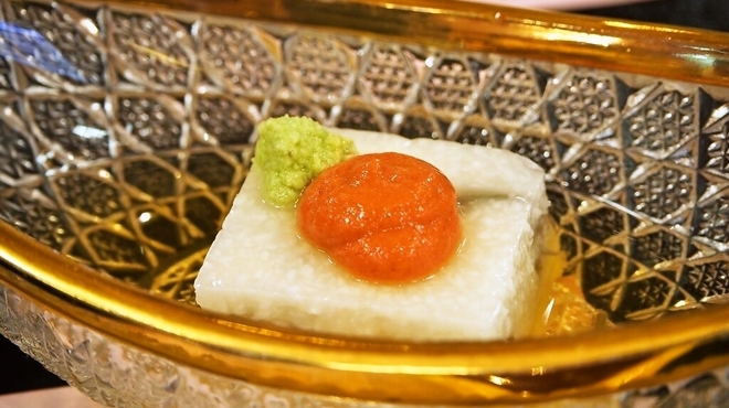料亭 天王殿 - 料理写真:山芋 豆腐
