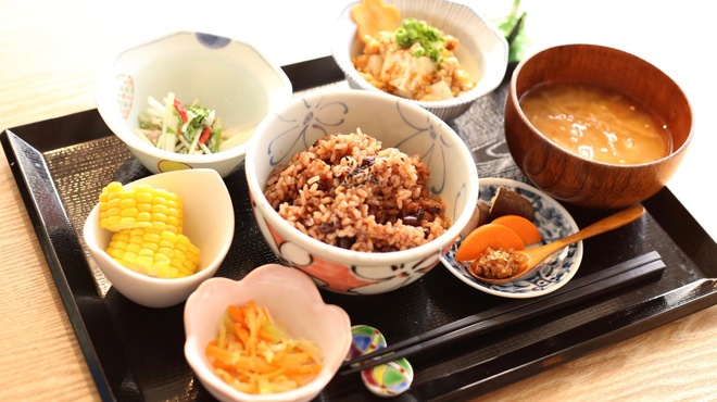 オーガニックカフェ・ラムノ - メイン写真: