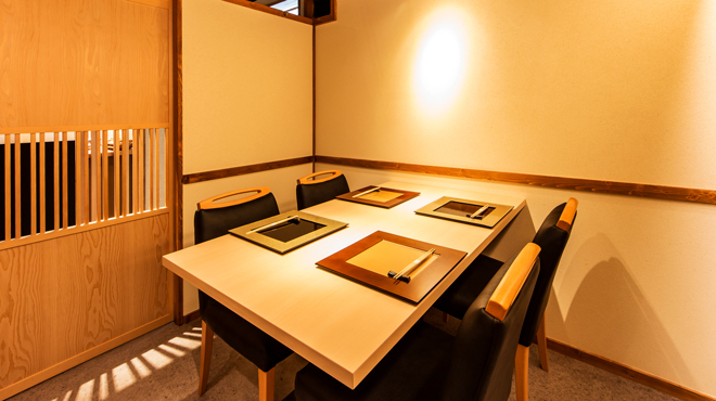 寿司と日本料理 銀座 一 - メイン写真: