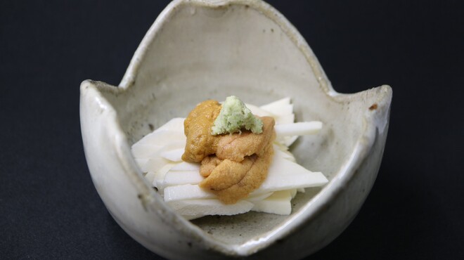 鮨 福元 - 料理写真:海胆とつくね芋の和え物