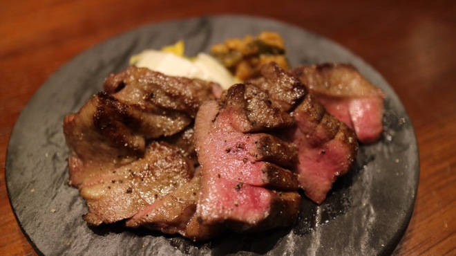 自由が丘牛タンいろ葉 - メイン写真: