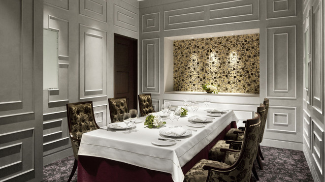 Private rooms at Blanc Rouge