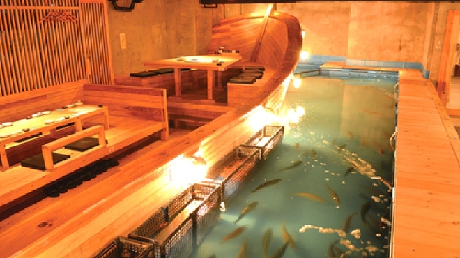 釣船茶屋ざうお - メイン写真: