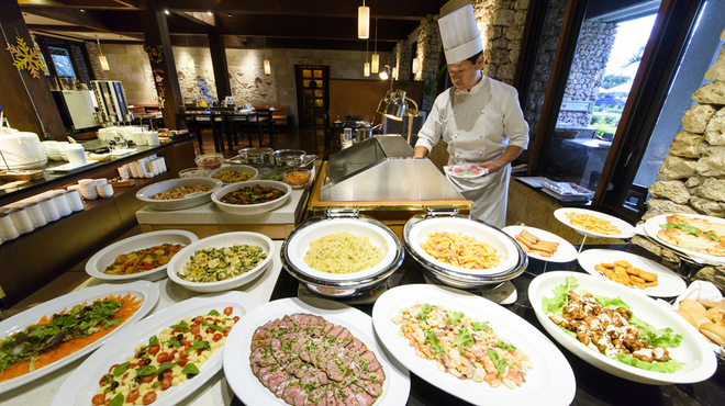 ニライカナイ 旧店名 シャングリ ラ 宮古島市 バイキング 食べログ