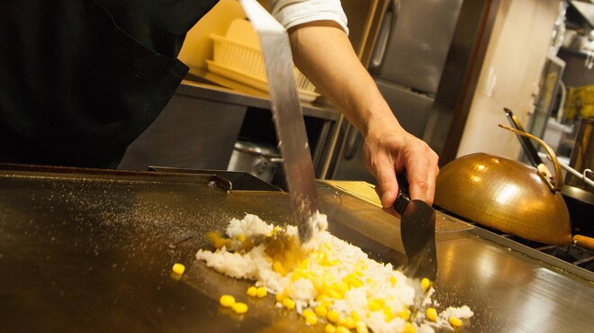 鉄板ビストロSAM'S - メイン写真: