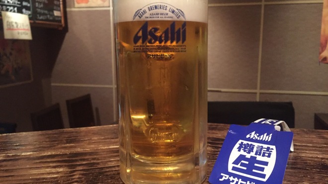 串かつ 関 - ドリンク写真:大阪、吹田工場限定醸造「青生」使用。大阪でしか飲むことのできないビールです
