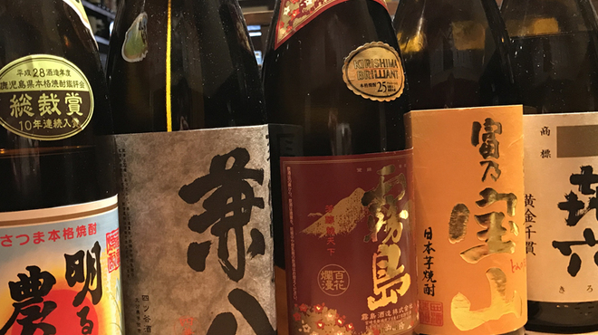 ぢどっこ - ドリンク写真:香ばしい麦焼酎兼八もあります