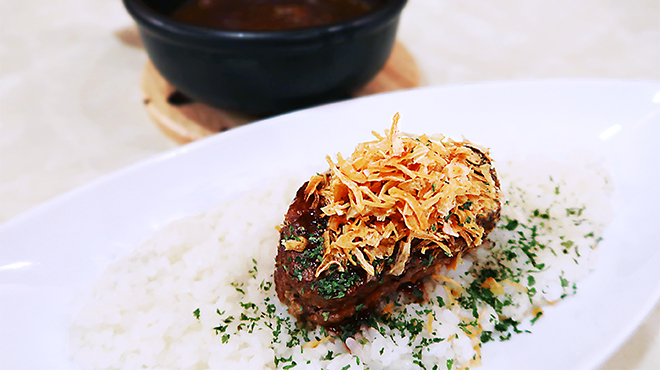 欧風土鍋カレー近江屋清右衛門 - 料理写真:人気No.1の牛バラカレー！