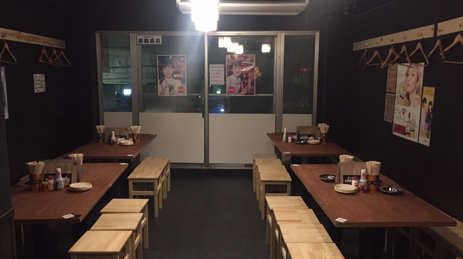 居酒屋バッハ - 内観写真:3階テーブル席