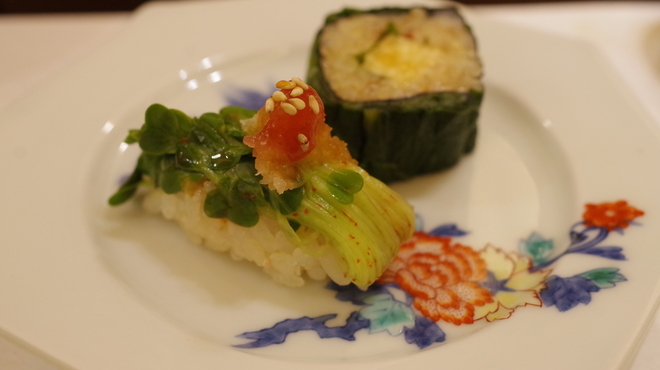 鮨処ひと志 - 料理写真:カイワレ、広島菜巻き