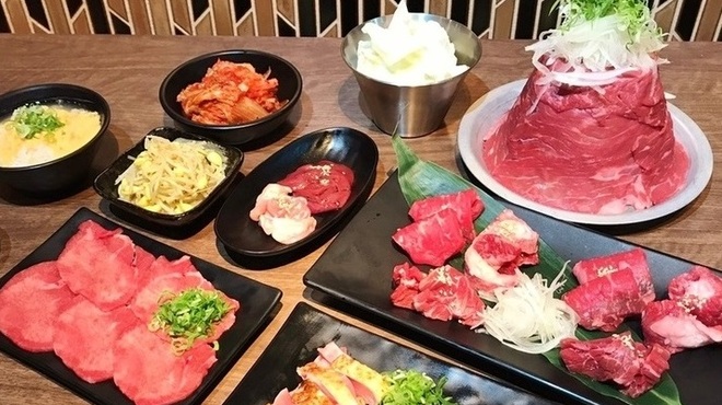 裏なんば 焼肉 富士晃 - メイン写真: