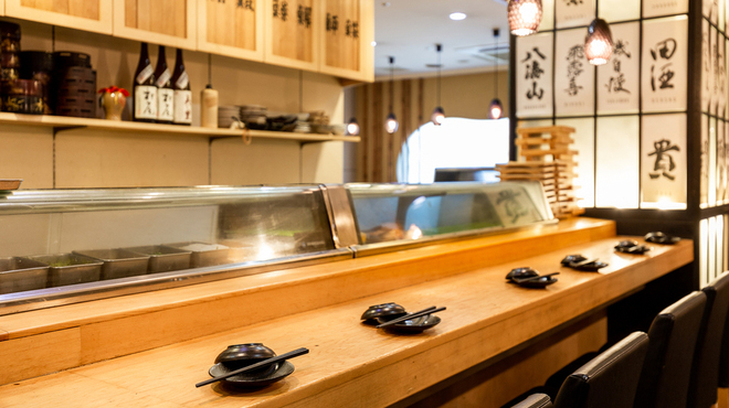 Sushi Sakaba Sushiichi - メイン写真: