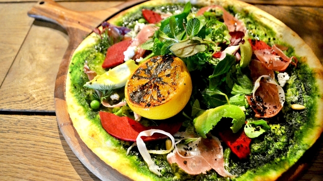 ラテ グラフィック - メイン写真: