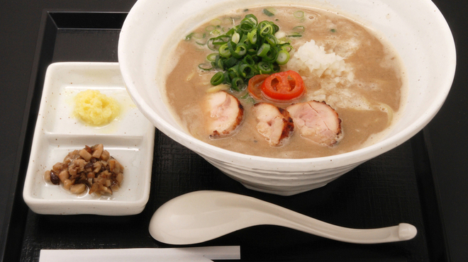 21年版 巣鴨でラーメンならここ ラーメン大好きな筆者おすすめの14選 行列店 締めのラーメン 注目点など アニーお祝い体験マガジン By ギフトモール