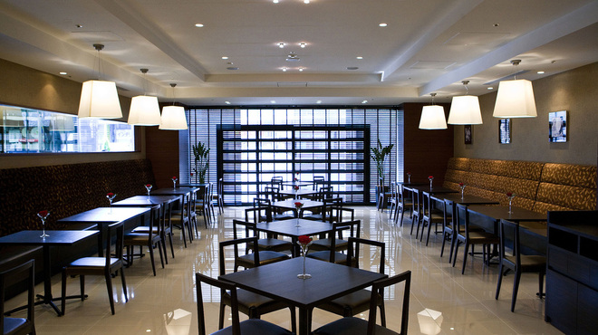 Cafe& Restaurant OASIS - メイン写真: