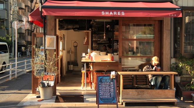 シェアーズ - メイン写真: