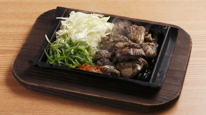 水炊き もつ鍋 鳥料理 博多 華味鳥 - メイン写真: