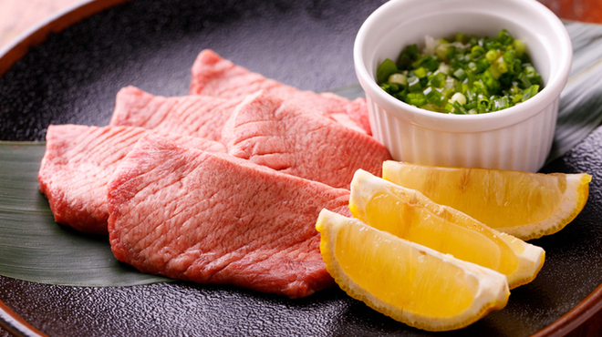 伊藤課長 - メイン写真: