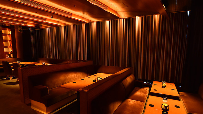 マジックバー 丸の内 十時 丸の内ブリックスクエア店 - 内観写真: