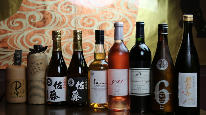 Torikou - ドリンク写真:各種お酒を取りそろえております。