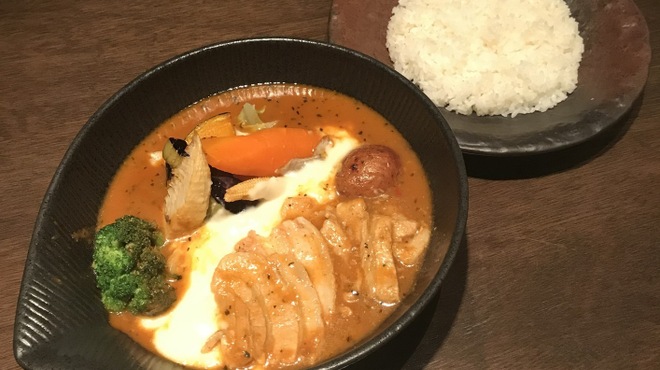 スープカレー lavi  - 料理写真:lavi風チーズサムギョプサルto野菜カレー