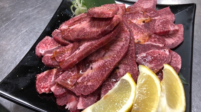 春日井焼肉 仙寿 - メイン写真: