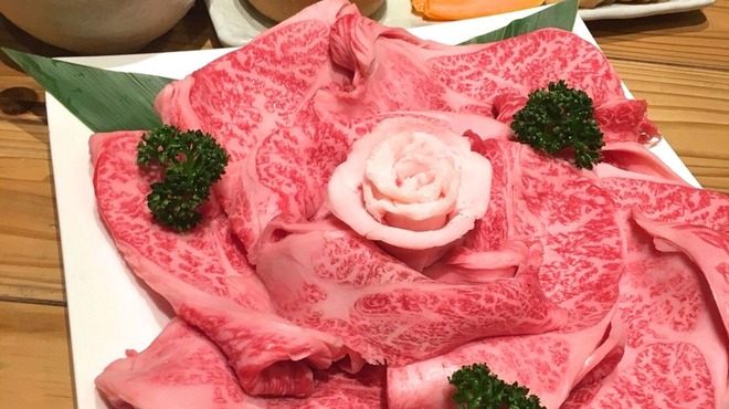 本場特選近江牛 焼肉 すき焼き 池もと - メイン写真: