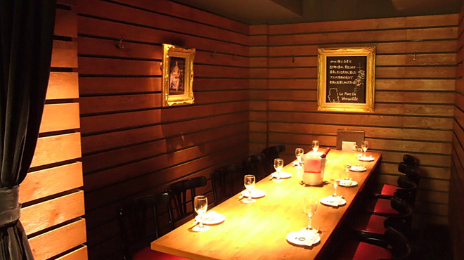 ベルサイユの豚 - メイン写真: