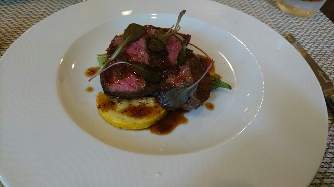 フランス料理 Fleurir - 料理写真:知多牛「響」のステーキ