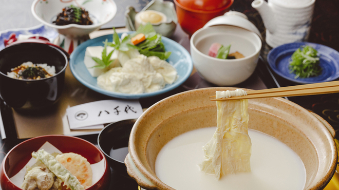 料庭 八千代 やちよ 蹴上 懐石 会席料理 食べログ