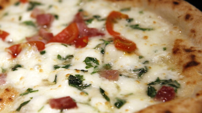 ピッツェリア・ダ・ガエターノ - 料理写真:ピッツァ・ガエターノ