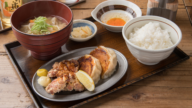 Sapporo餃子製造所 札幌bridge店 札幌 ｊｒ 餃子 食べログ