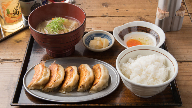 Sapporo餃子製造所 札幌bridge店 札幌 ｊｒ 餃子 食べログ