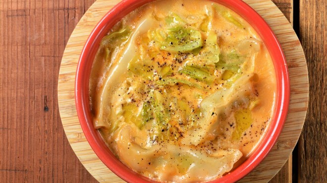 餃子とスパークリング バブルス - メイン写真: