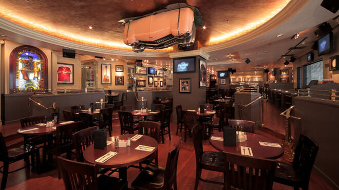 ハードロックカフェ 横浜 Hard Rock Cafe みなとみらい アメリカ料理 食べログ