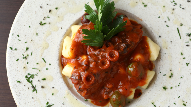 ビステリア サトッロ - メイン写真: