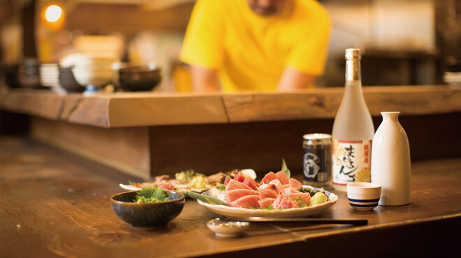 中落ち100円の居酒屋 まぐろんち - メイン写真: