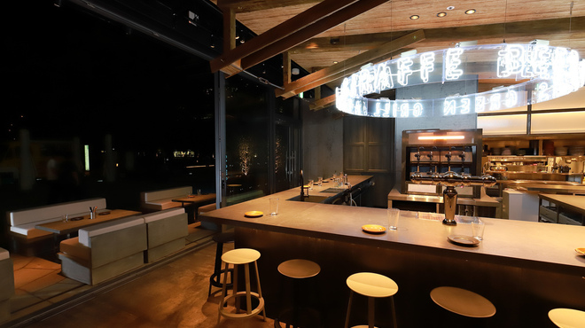 FLOWS GRILL｜BAR - メイン写真: