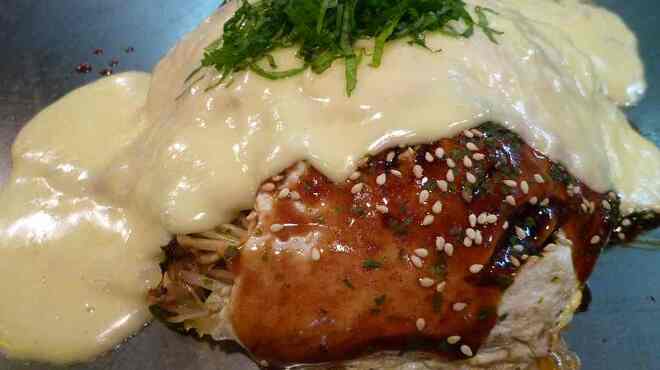 お玉のキャベツ - 料理写真:一番人気、超チーズ!!　￥1100　とろとろ過ぎやろ!!