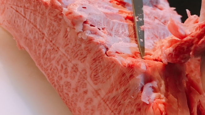 黒毛和牛焼肉 白か黒 - メイン写真: